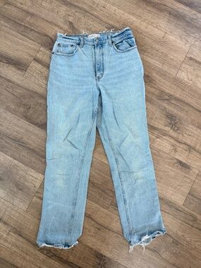 Abercrombie Ultra High Rise 90s Straight Jean